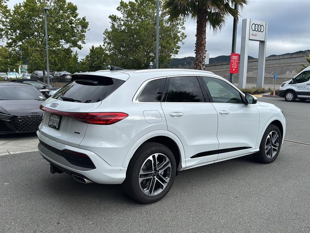 2025 Audi Q5 Premium
