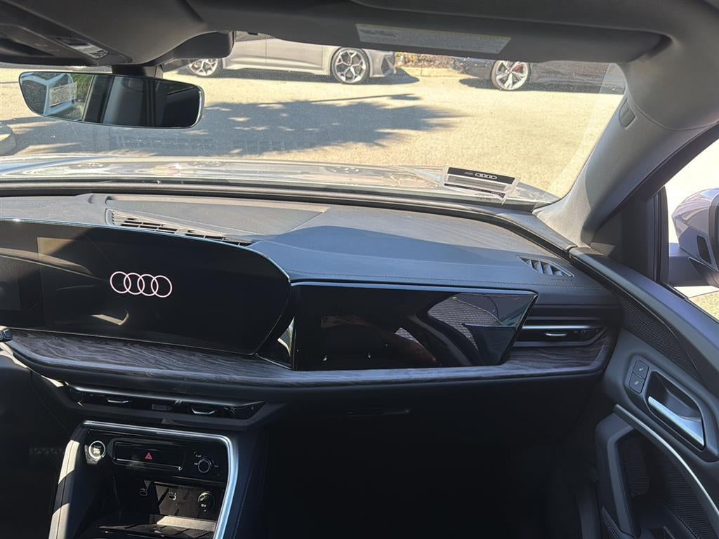 2025 Audi Q5 Premium
