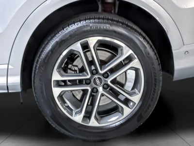2025 Audi Q5 Premium