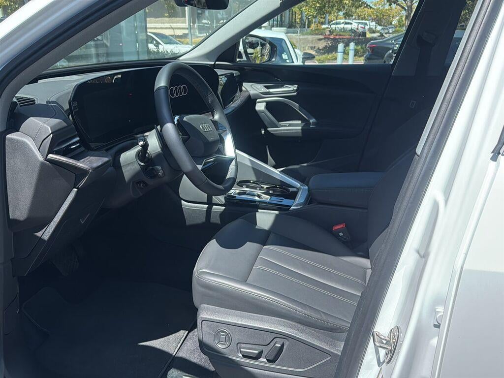 2025 Audi Q5 Premium