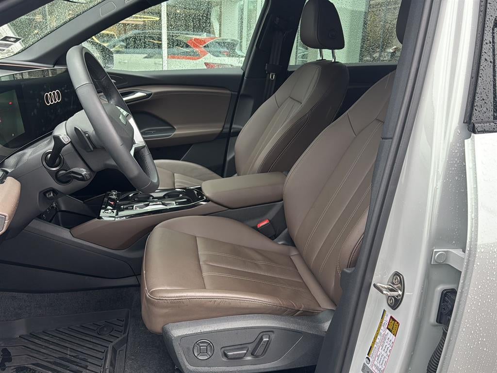 2025 Audi Q6 e-tron Premium Plus