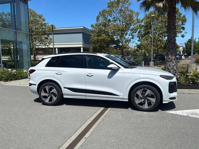 2025 Audi Q6 e-tron Premium Plus