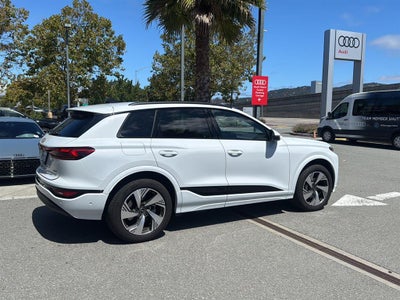 2025 Audi Q6 e-tron Premium Plus