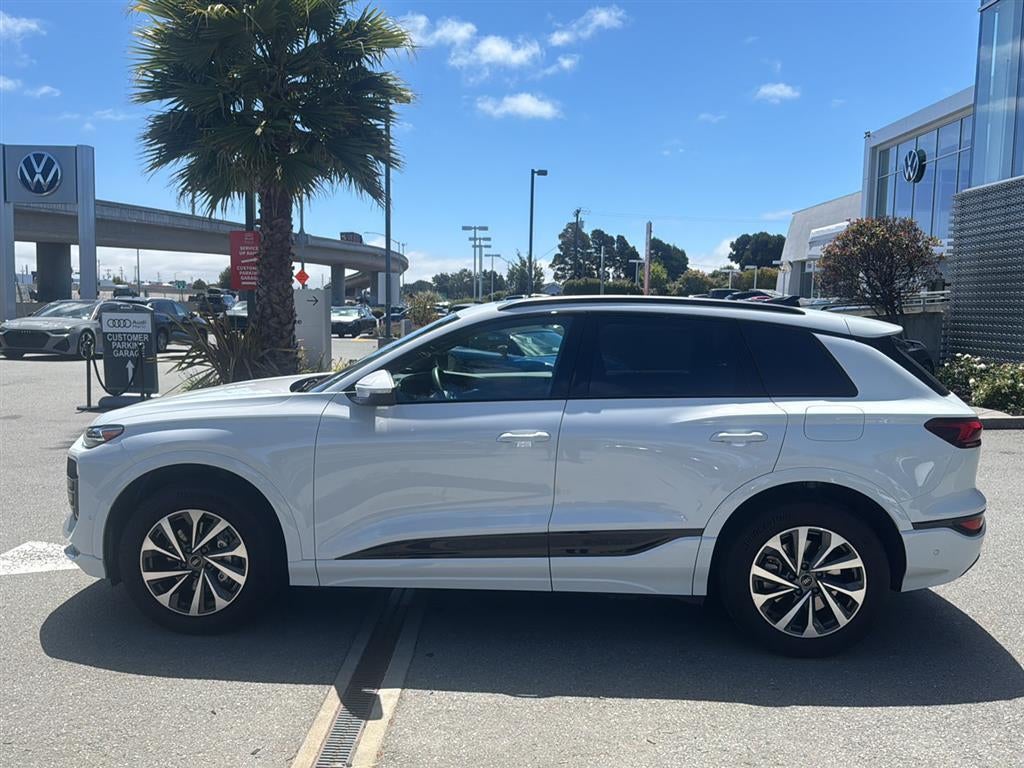 2025 Audi Q6 e-tron Premium Plus