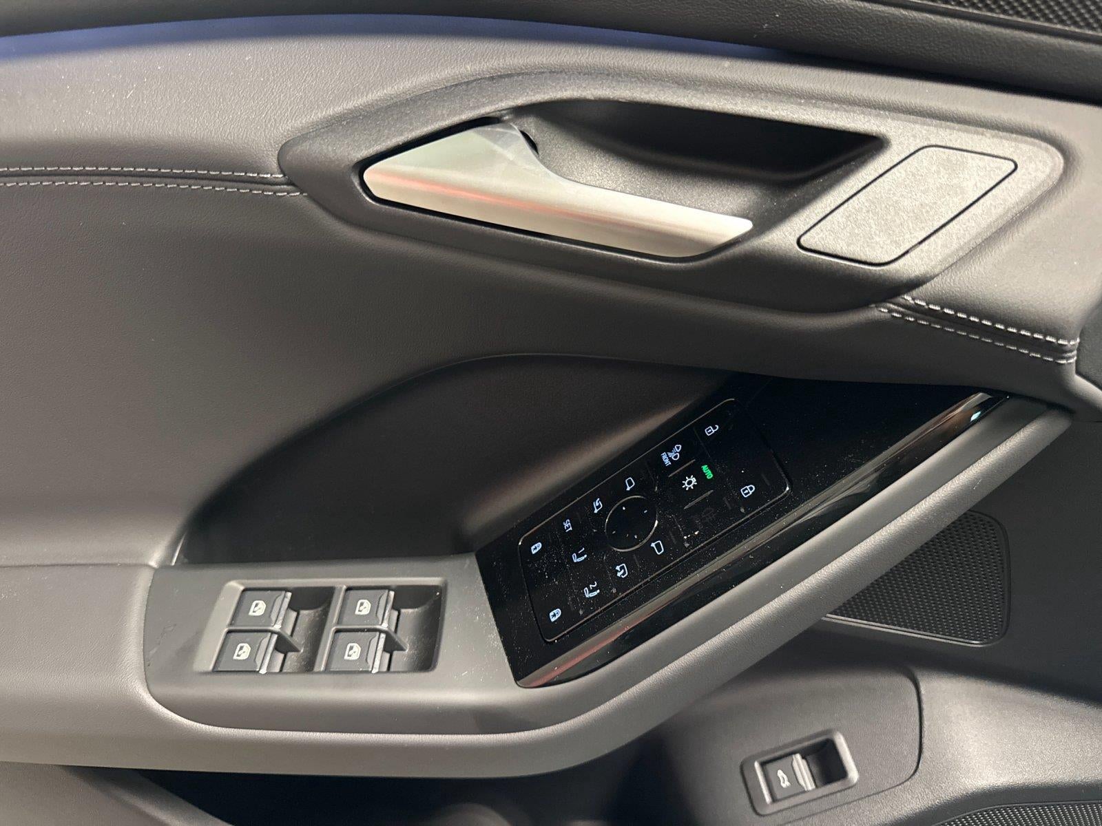 2025 Audi Q6 E-Tron Premium Plus