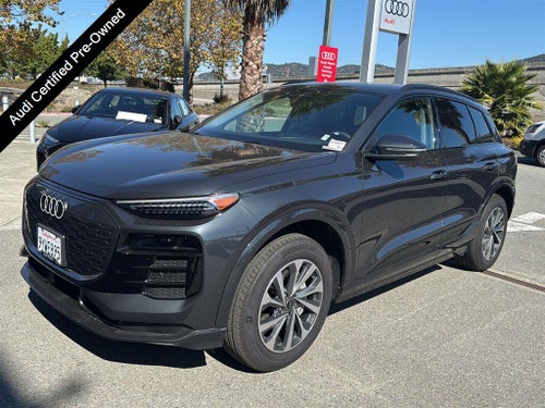 2025 Audi Q6 e-tron Premium Plus