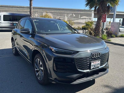 2025 Audi Q6 e-tron Premium Plus