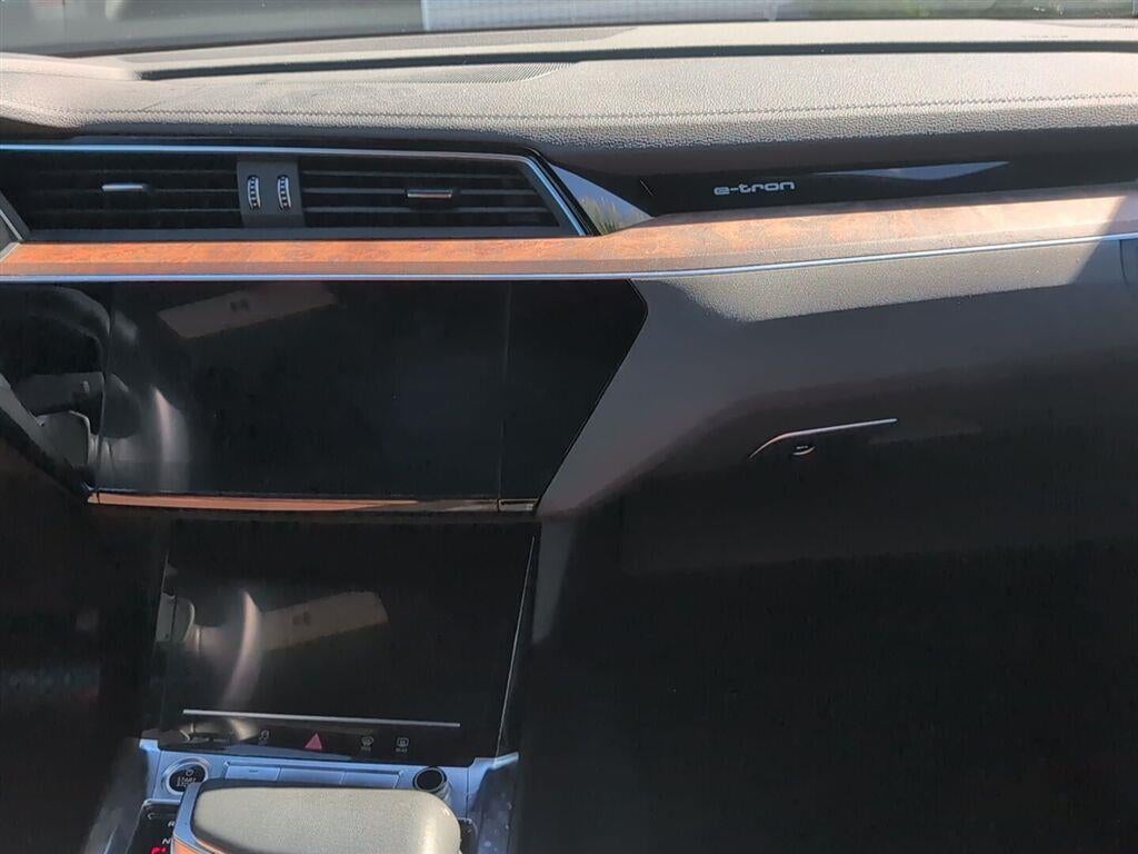 2022 Audi e-tron Sportback S line Premium Plus