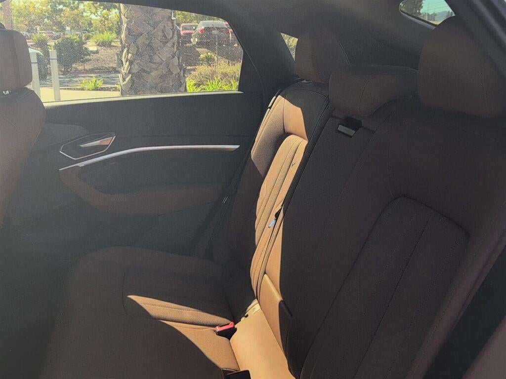 2022 Audi e-tron Sportback S line Premium Plus