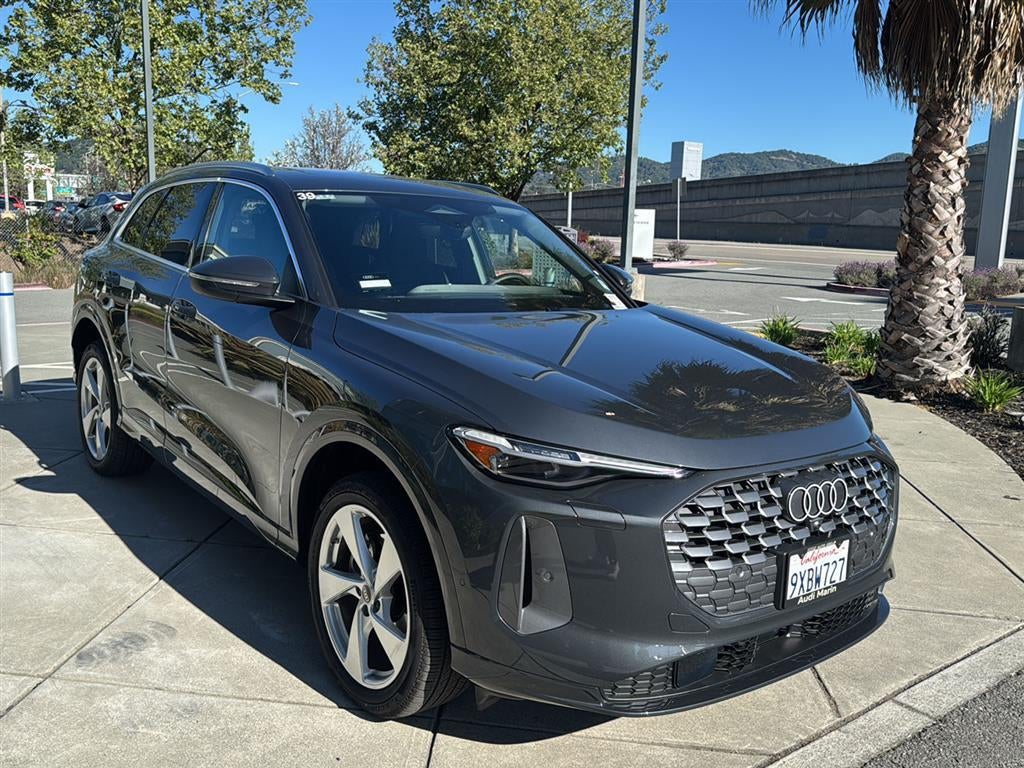 2025 Audi Q5 Premium Plus