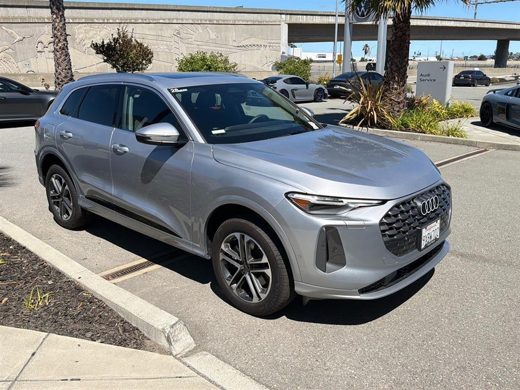 2025 Audi Q5 Premium Plus