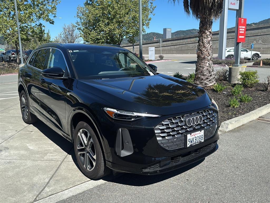 2025 Audi Q5 Premium Plus