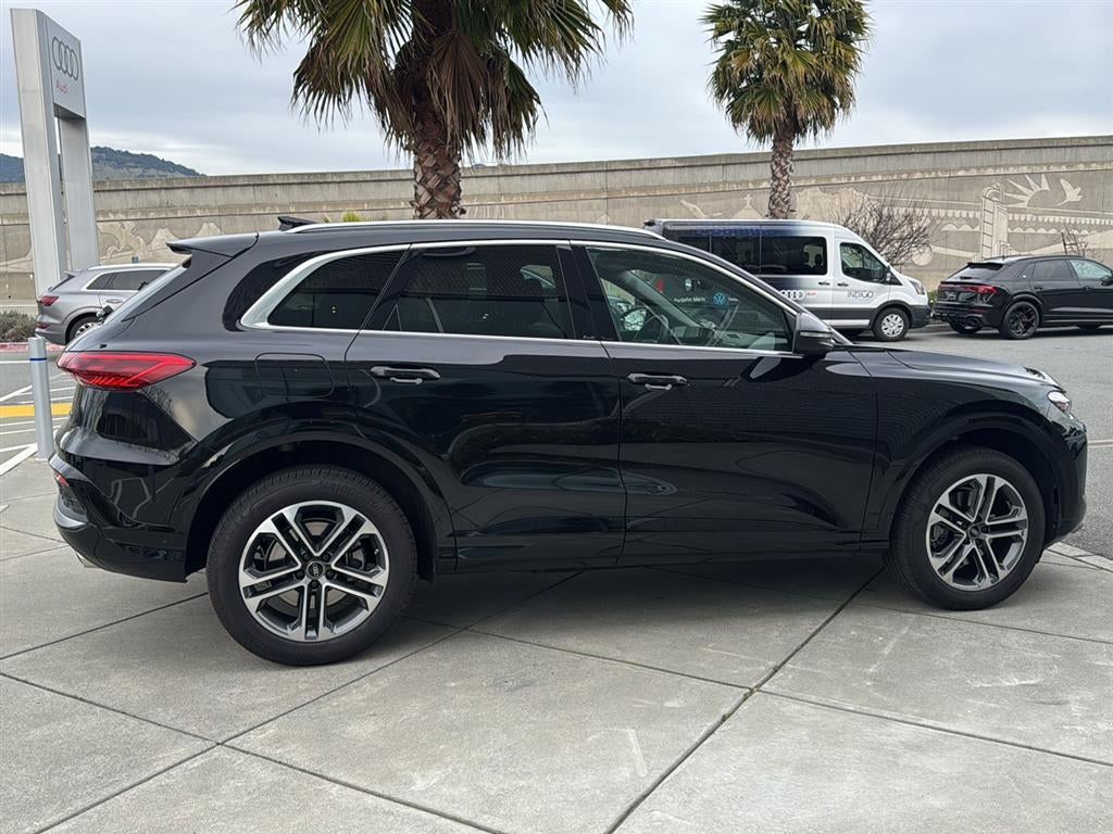 2025 Audi Q5 Premium Plus
