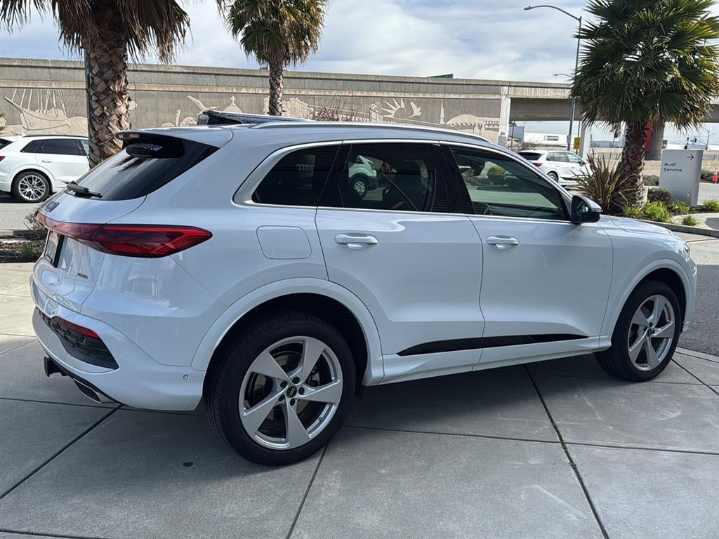 2025 Audi Q5 Premium Plus