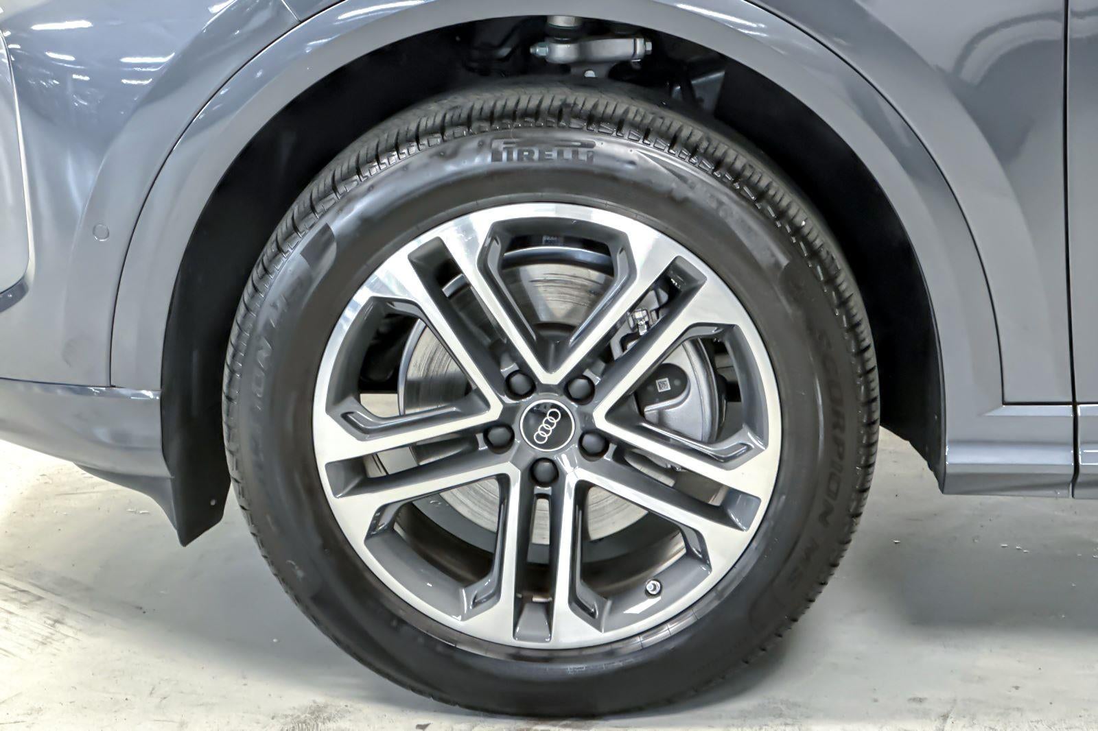 2025 Audi Q5 Premium Plus