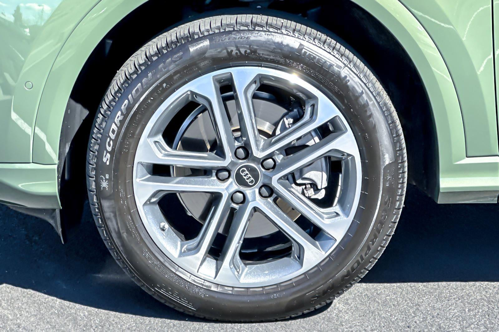 2025 Audi Q5 Premium Plus