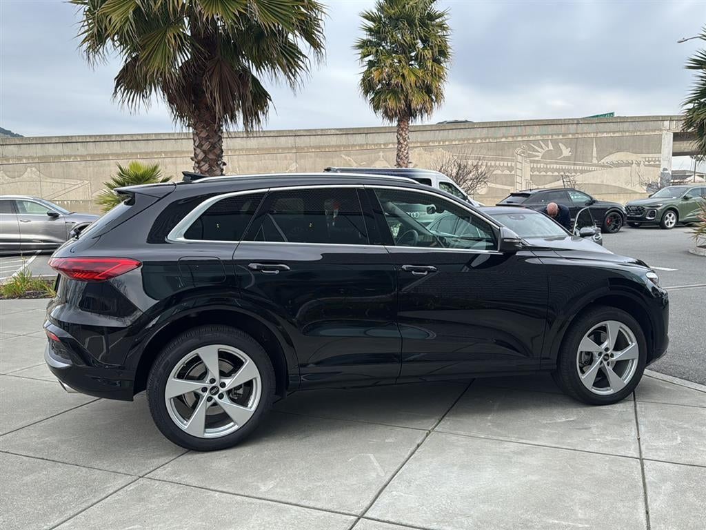 2025 Audi Q5 Premium Plus