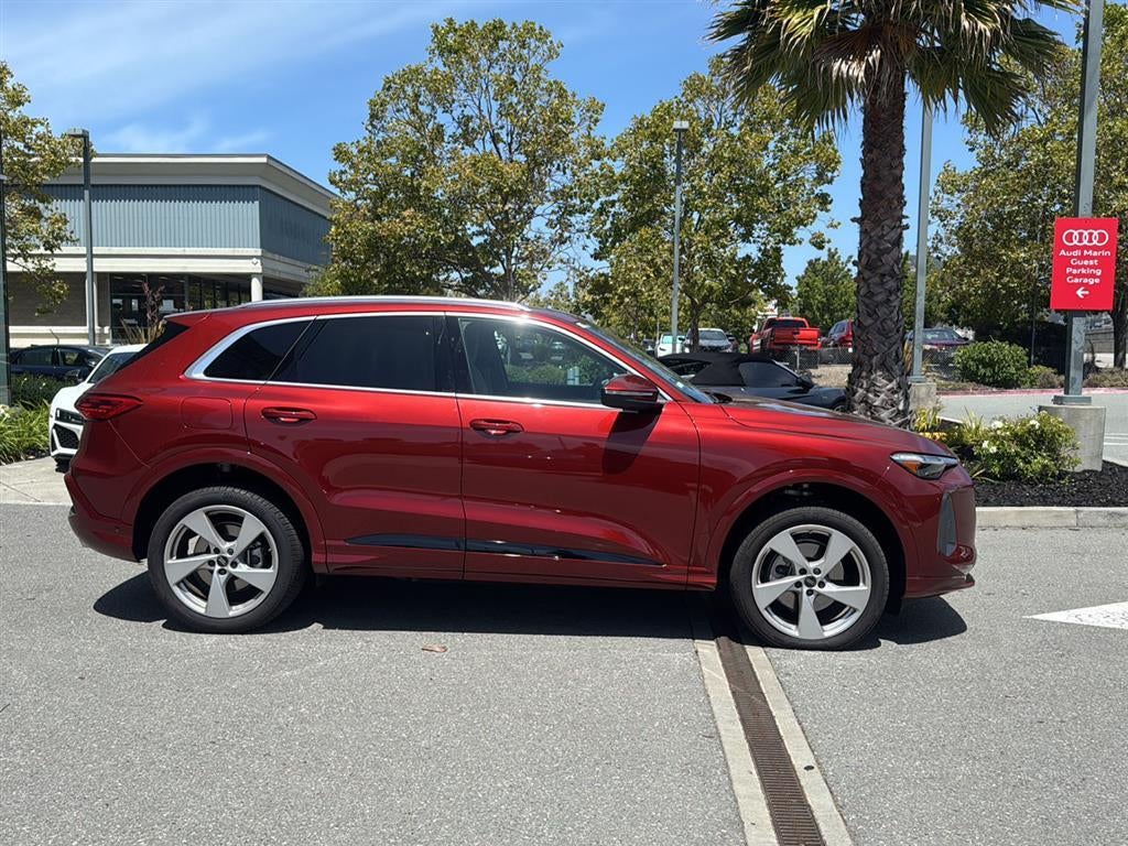 2025 Audi Q5 Premium Plus