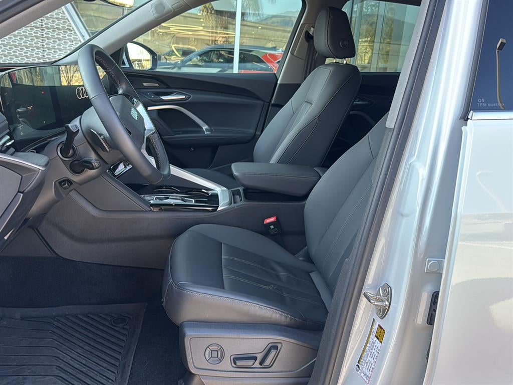 2025 Audi Q5 Premium Plus