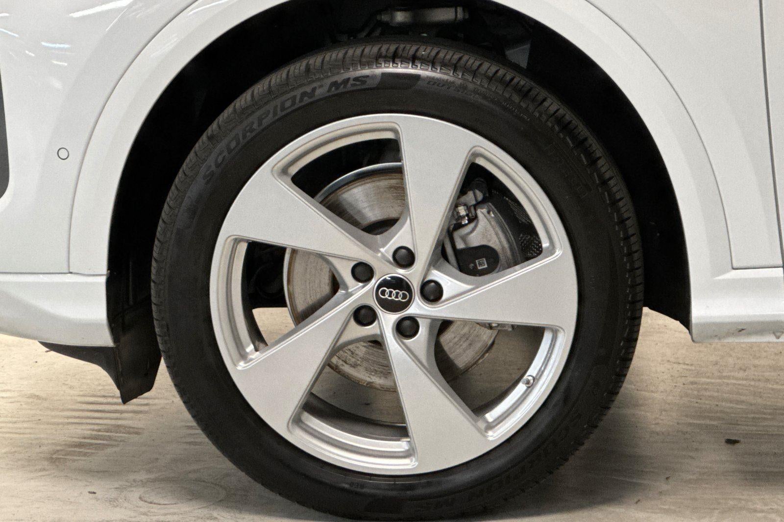 2025 Audi Q5 Premium Plus