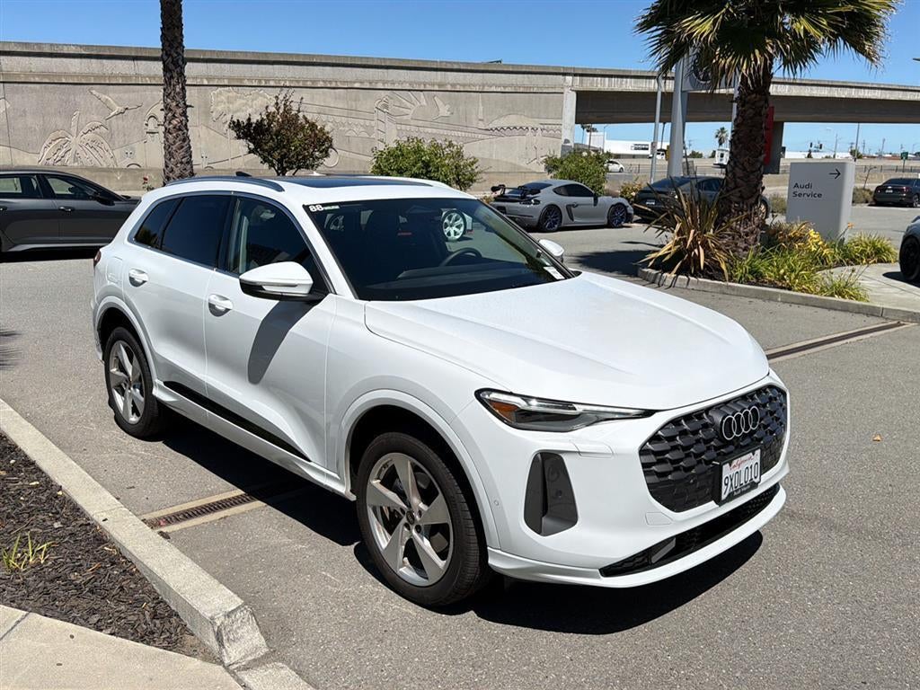 2025 Audi Q5 Premium Plus