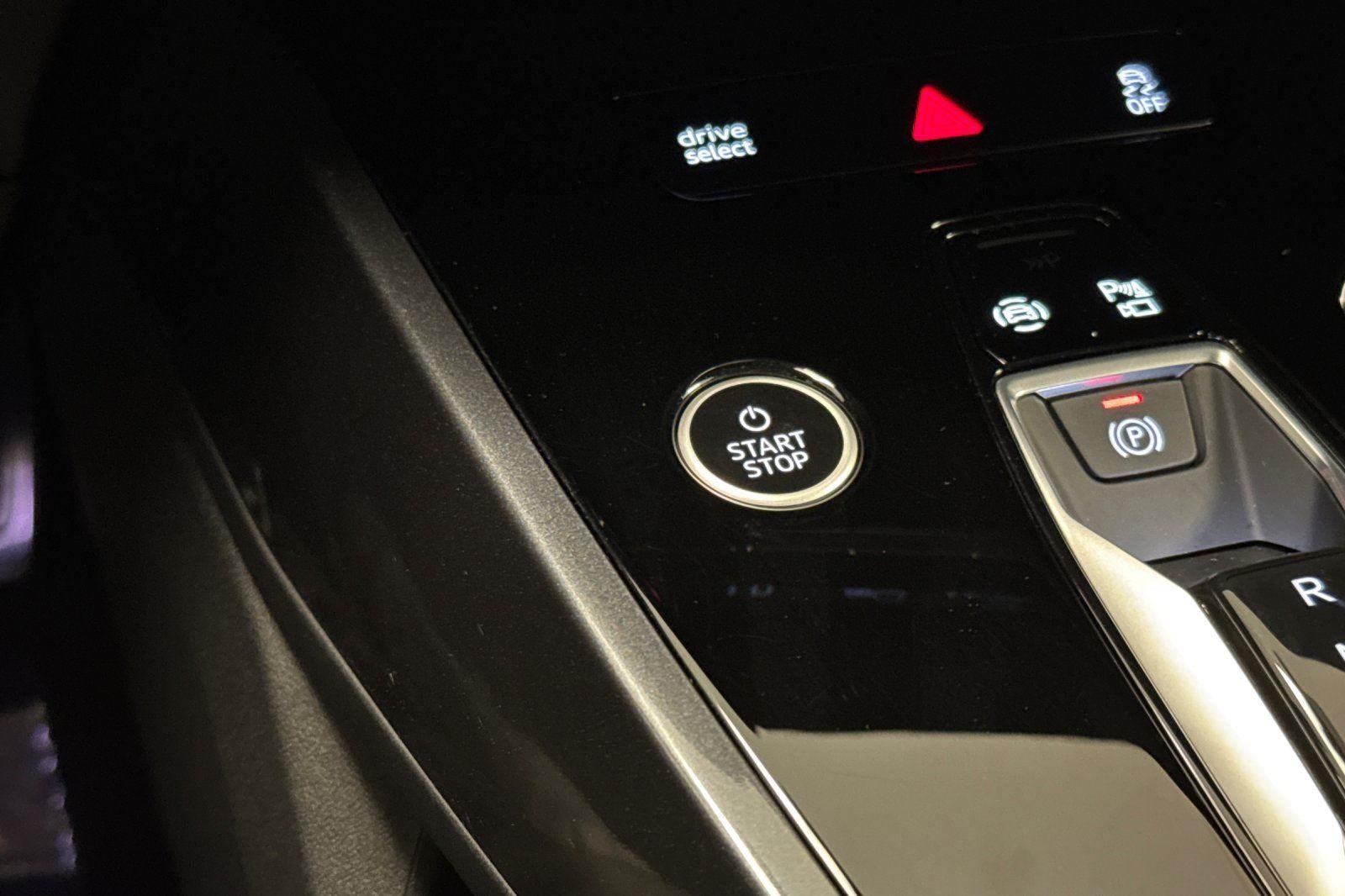 2025 Audi Q4 e-tron Sportback Premium Plus