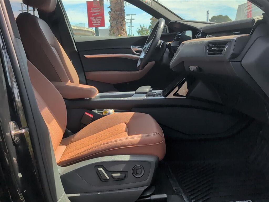 2024 Audi Q8 e-tron Premium Plus