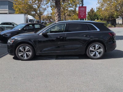 2024 Audi Q8 e-tron Premium Plus