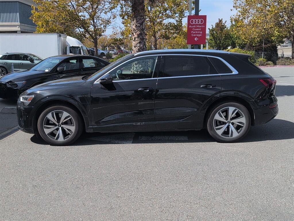 2024 Audi Q8 e-tron Premium Plus