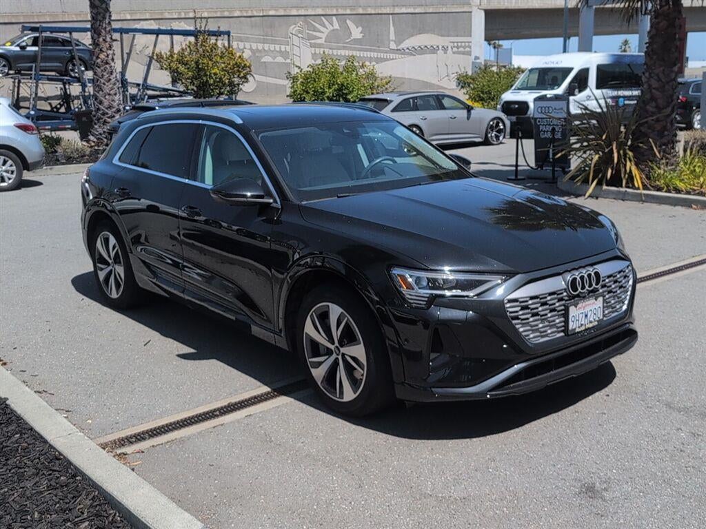 2024 Audi Q8 E-Tron Premium Plus