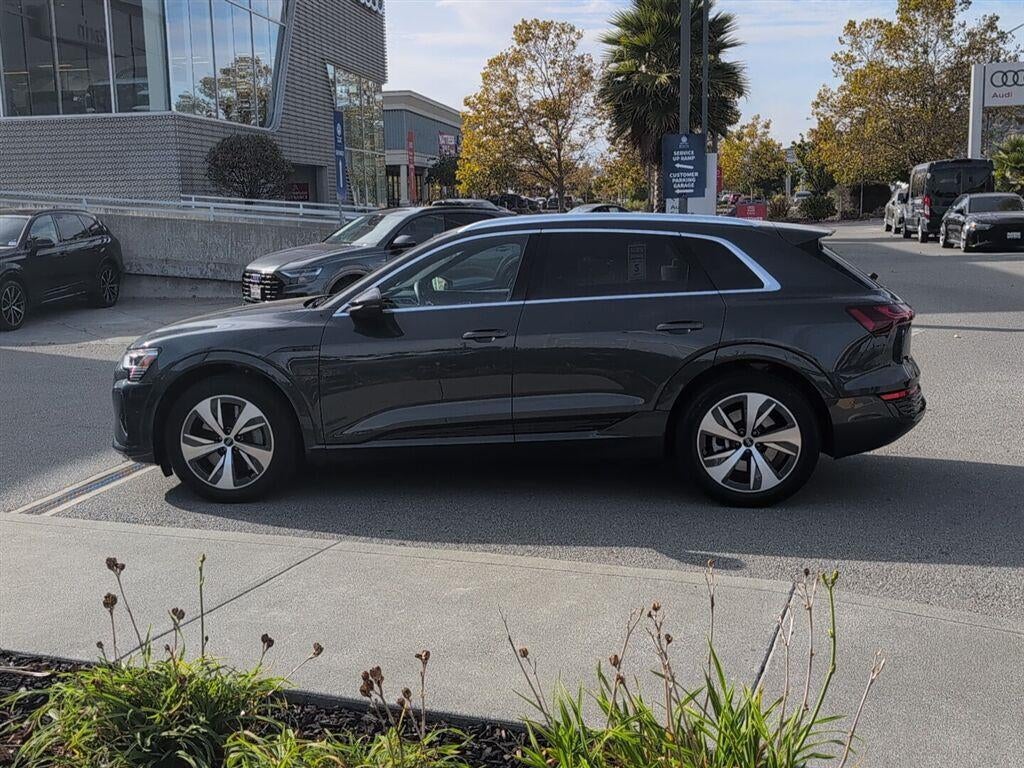 2024 Audi Q8 E-Tron Premium Plus