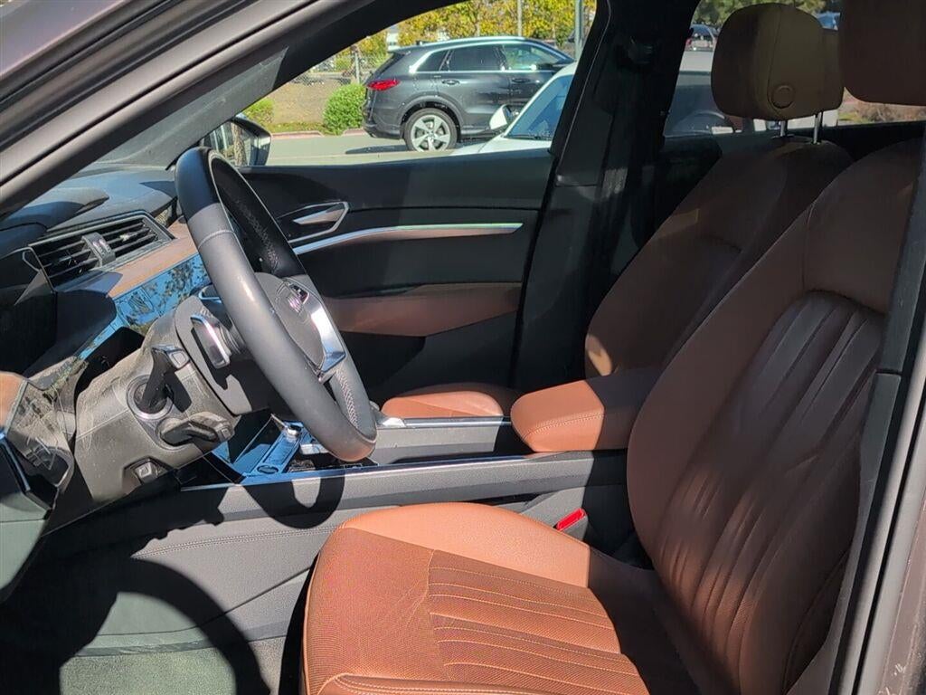 2024 Audi Q8 E-Tron Premium Plus