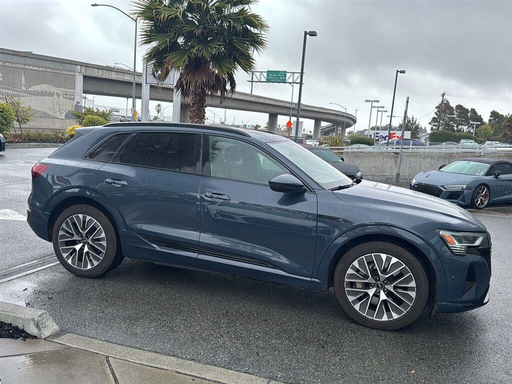 2024 Audi Q8 E-Tron Prestige