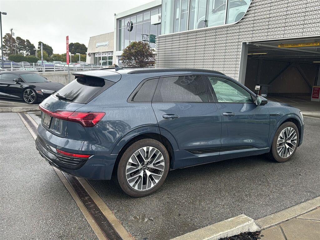 2024 Audi Q8 E-Tron Prestige