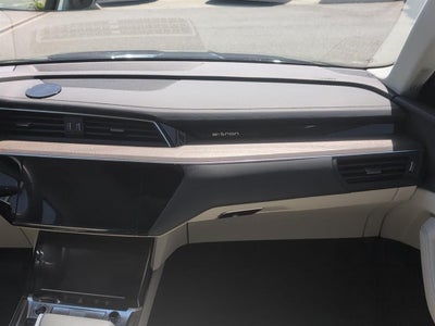 2024 Audi Q8 e-tron Prestige