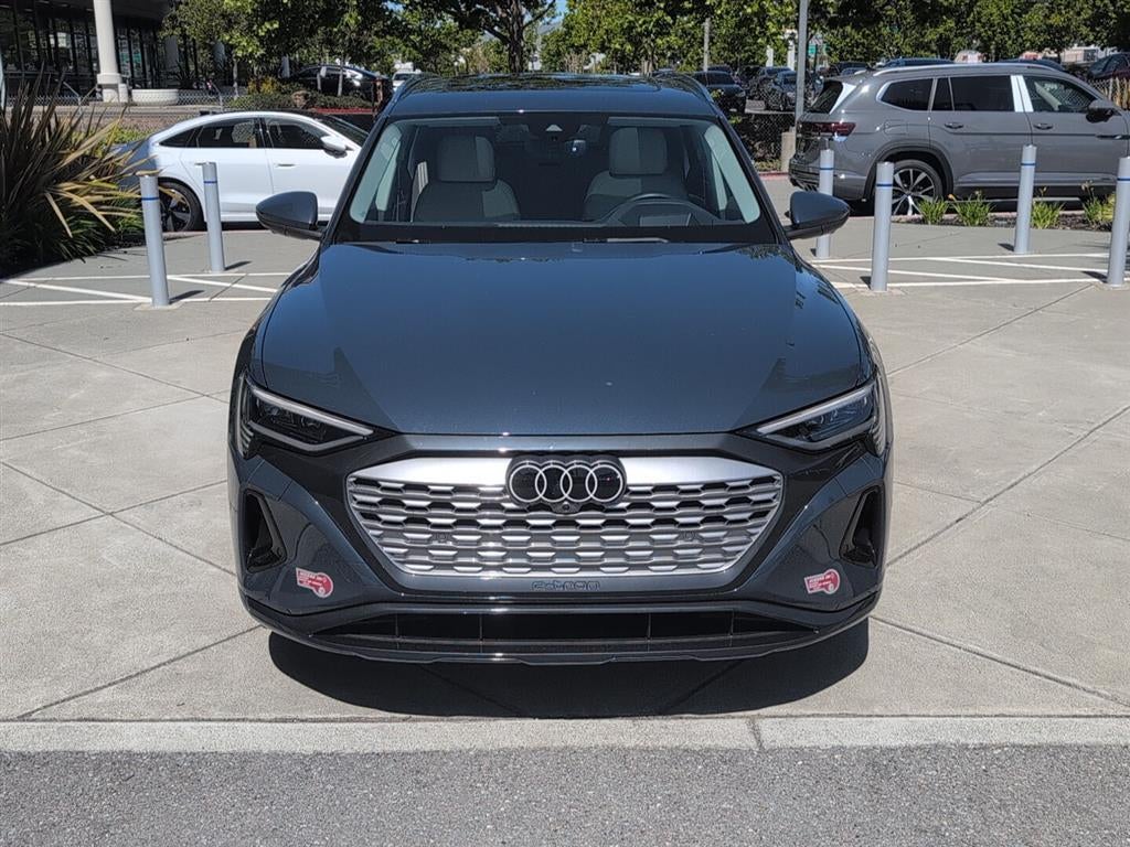 2024 Audi Q8 e-tron Prestige