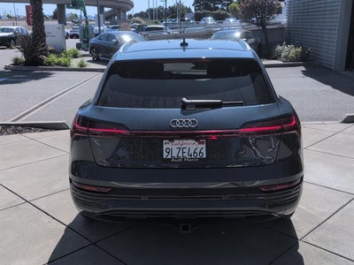 2024 Audi Q8 e-tron Prestige