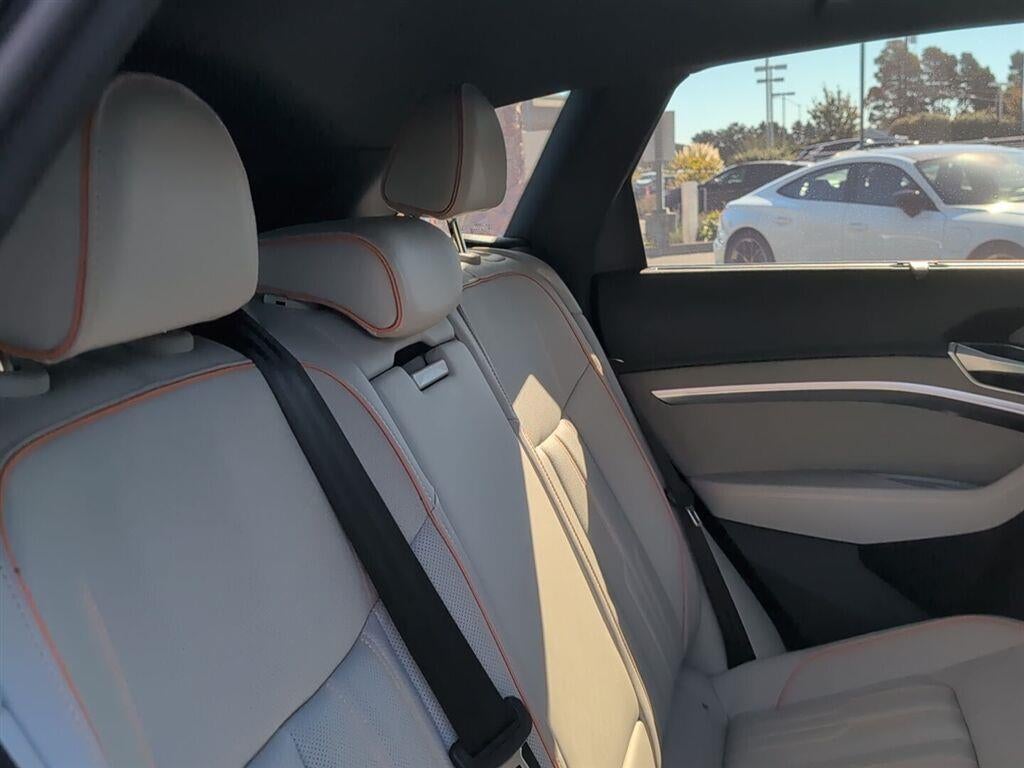 2024 Audi Q8 e-tron Prestige