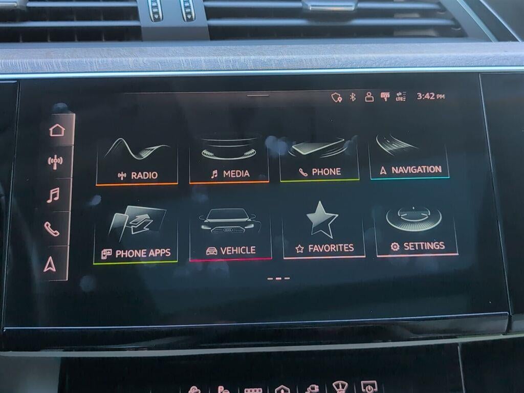 2024 Audi Q8 e-tron Prestige