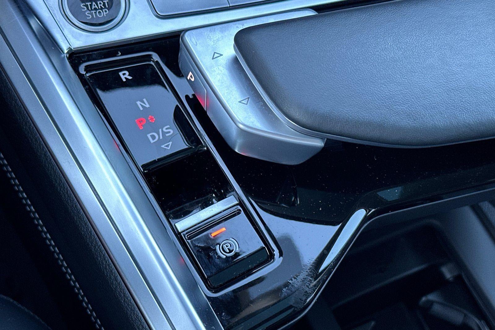 2024 Audi Q8 e-tron Prestige