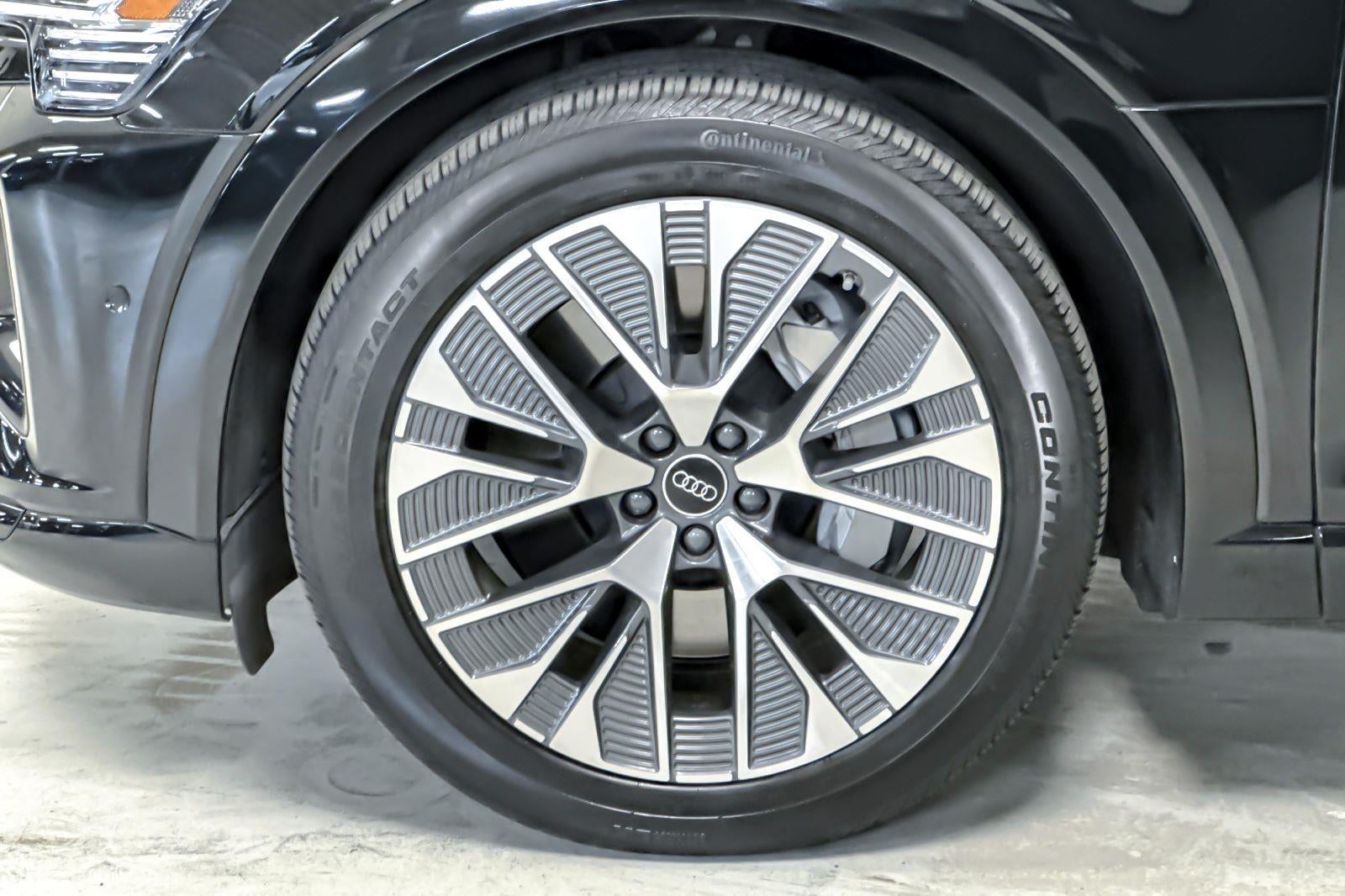 2024 Audi Q8 e-tron Prestige