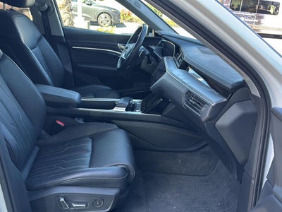 2024 Audi Q8 e-tron Prestige