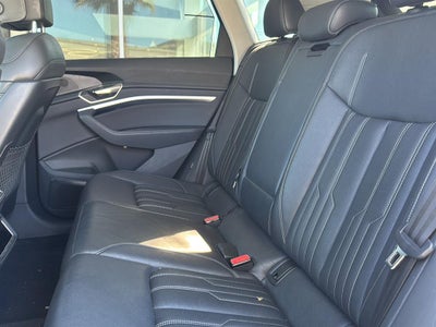 2024 Audi Q8 e-tron Prestige