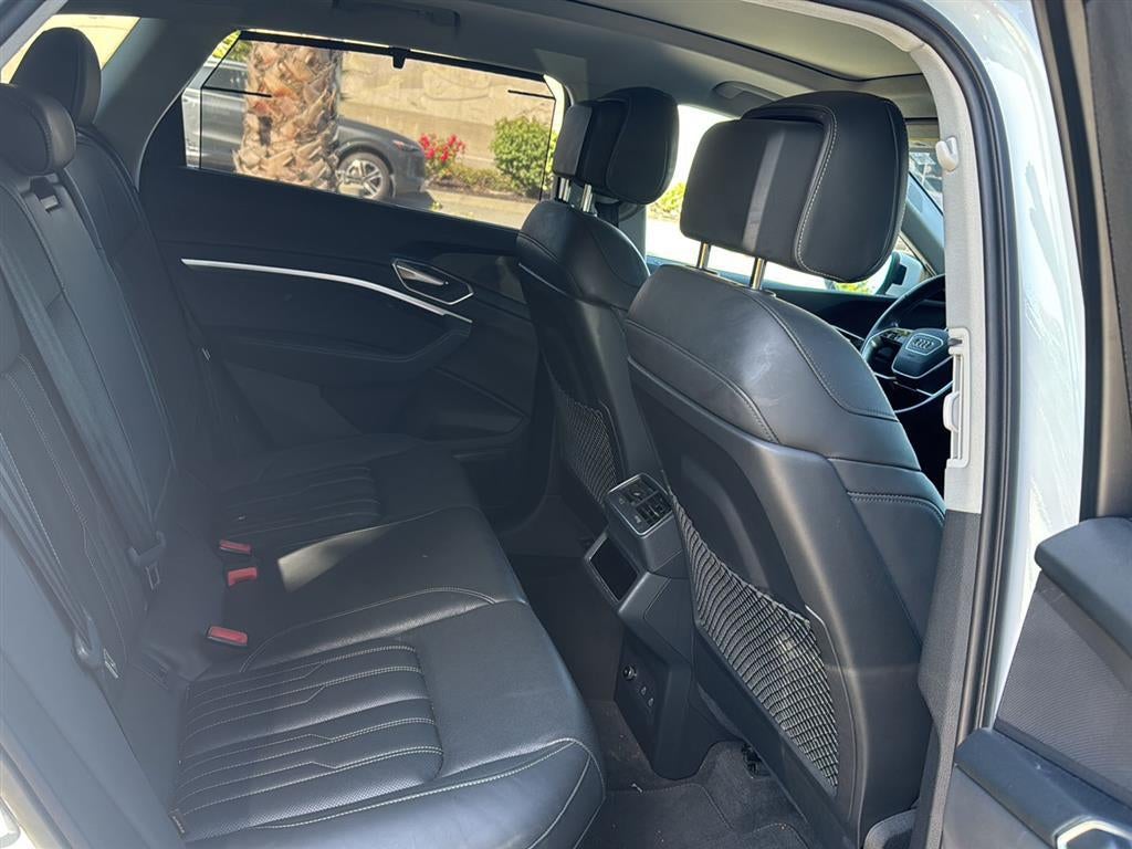 2024 Audi Q8 e-tron Prestige