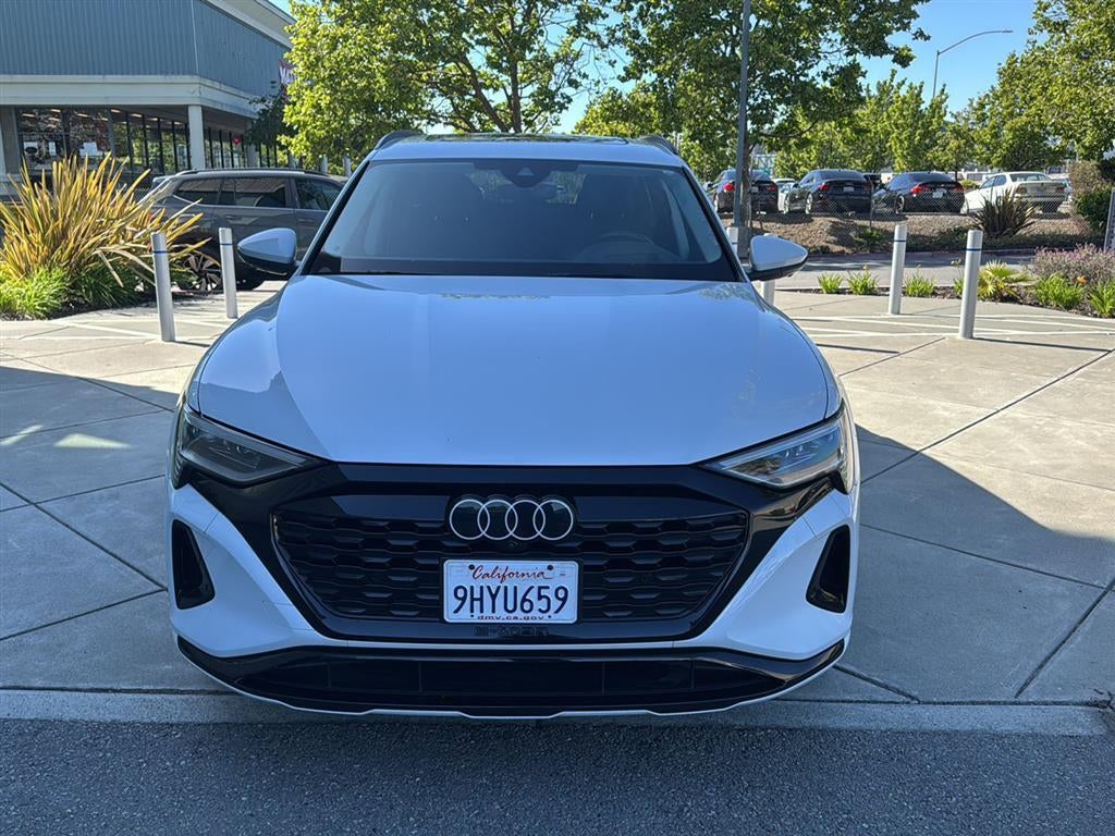 2024 Audi Q8 e-tron Prestige