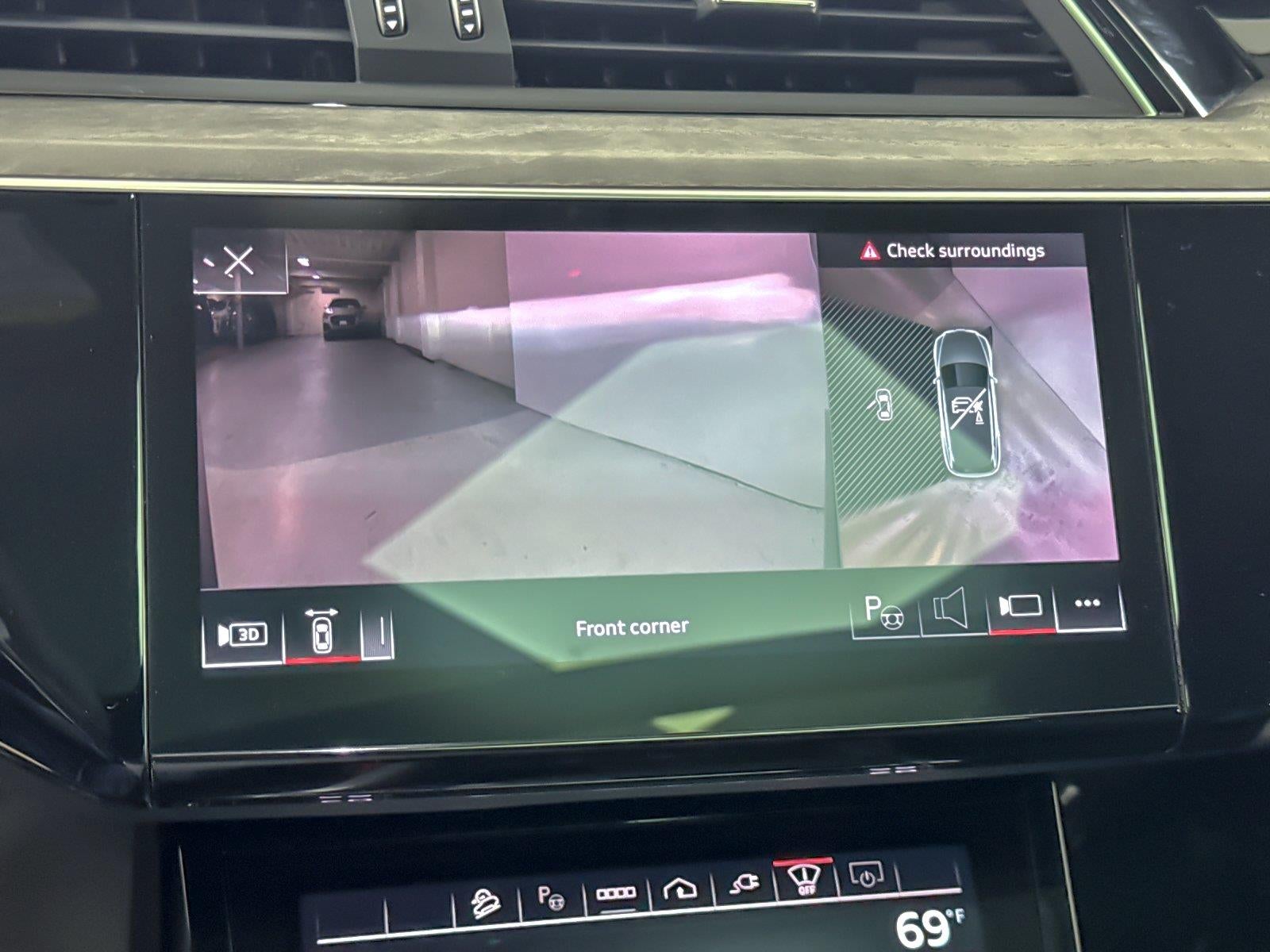 2024 Audi Q8 e-tron Prestige