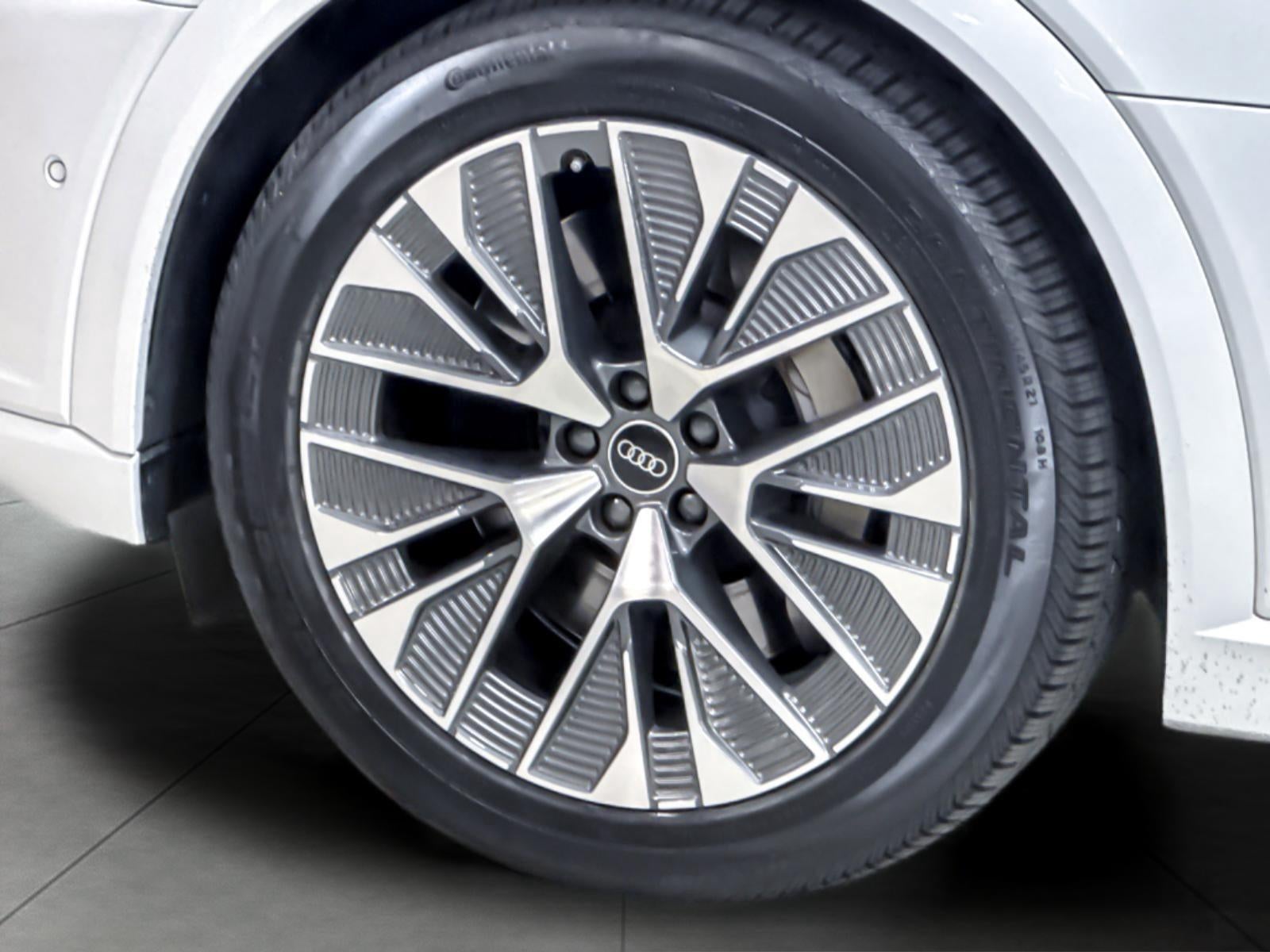 2024 Audi Q8 e-tron Prestige