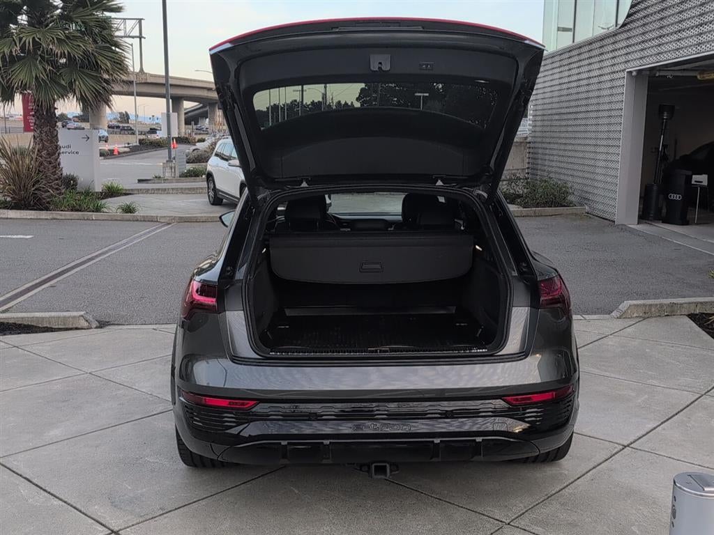 2024 Audi SQ8 e-tron Prestige