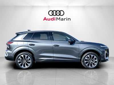 2026 Audi Q3 S line