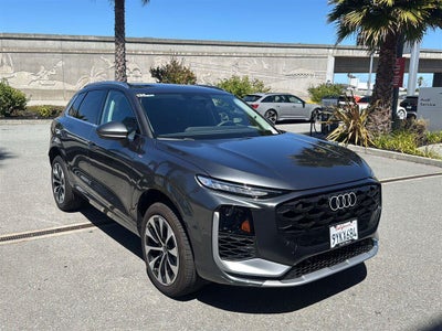 2026 Audi Q3 S line
